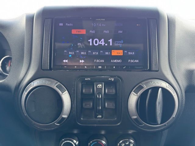 Used 2015 Jeep Wrangler Unlimited Sport w/ Quick Order Package 24S AWD/4WD image 14