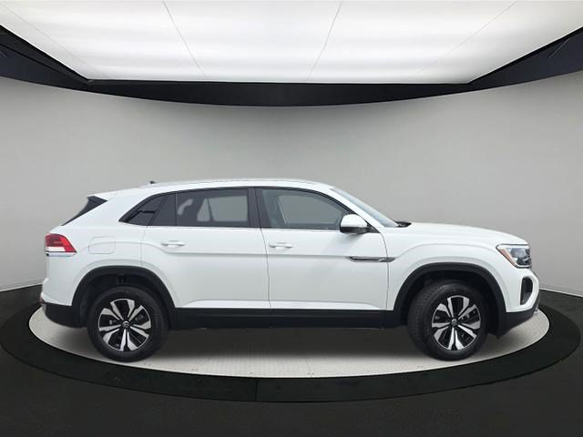 New 2026 Volkswagen Atlas Cross Sport SE AWD/4WD image 8