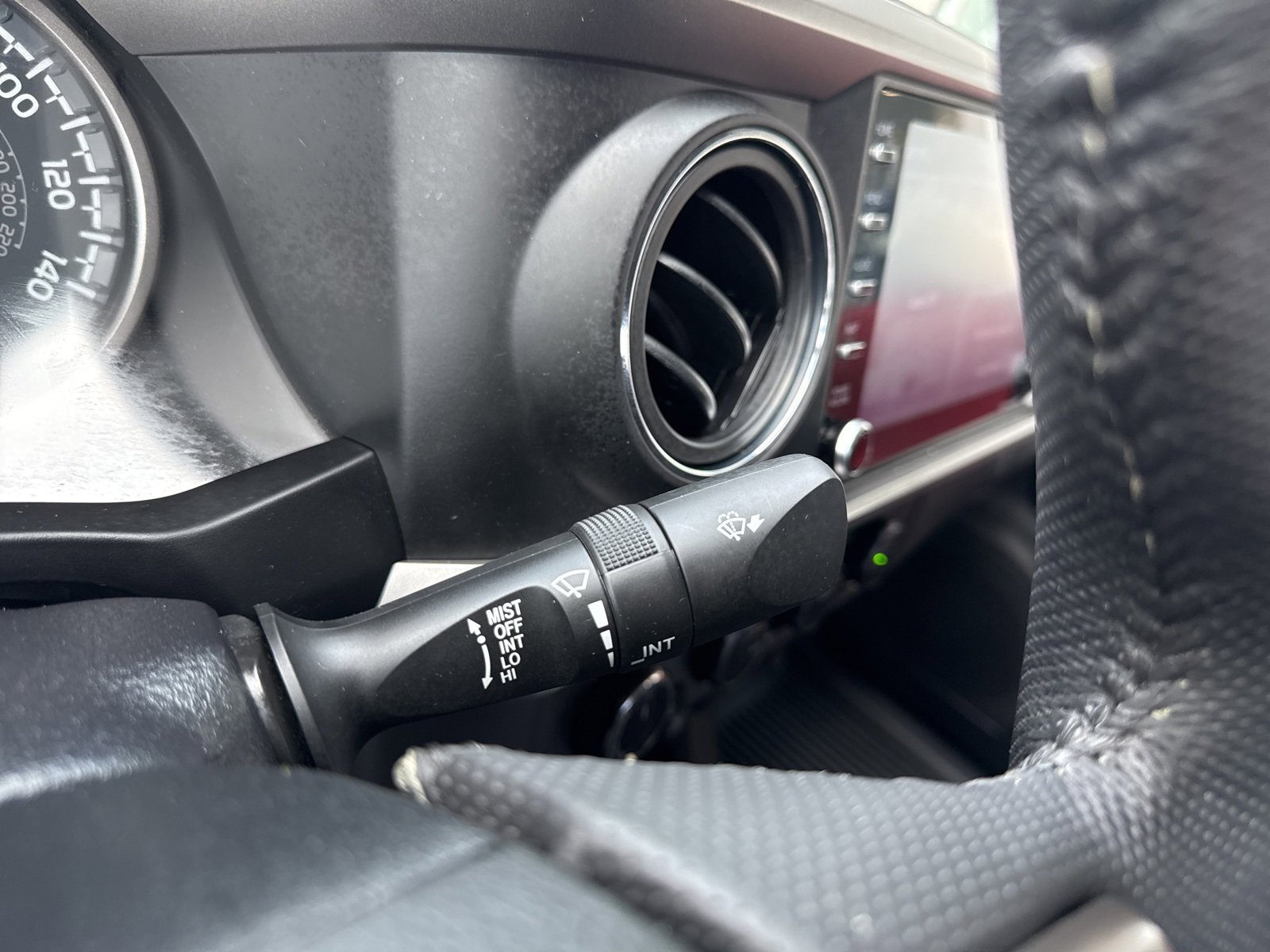 Used 2022 Toyota Tacoma 4x4 Double Cab image 33