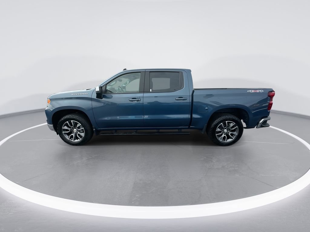 Used 2024 Chevrolet Silverado 1500 LT AWD/4WD image 5