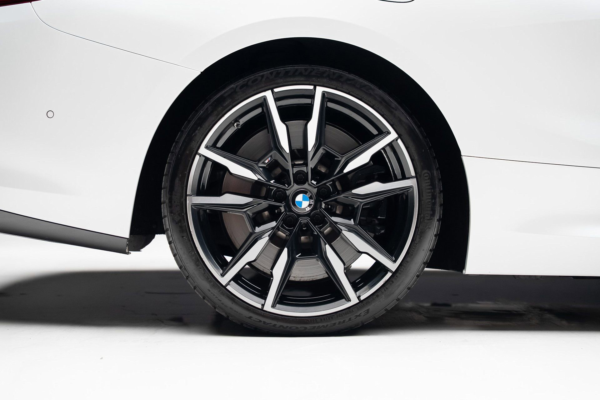 Used 2023 BMW M850i xDrive Coupe w/ M Sport Professional Package image 39