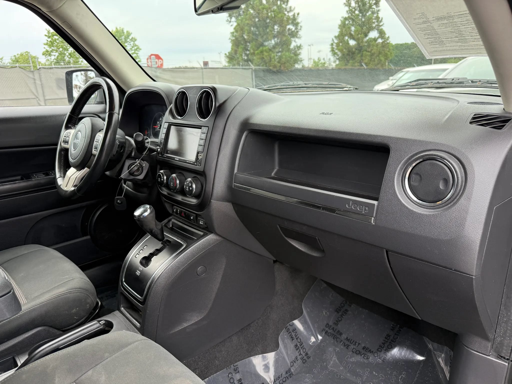 Used 2012 Jeep Patriot Latitude FWD image 19