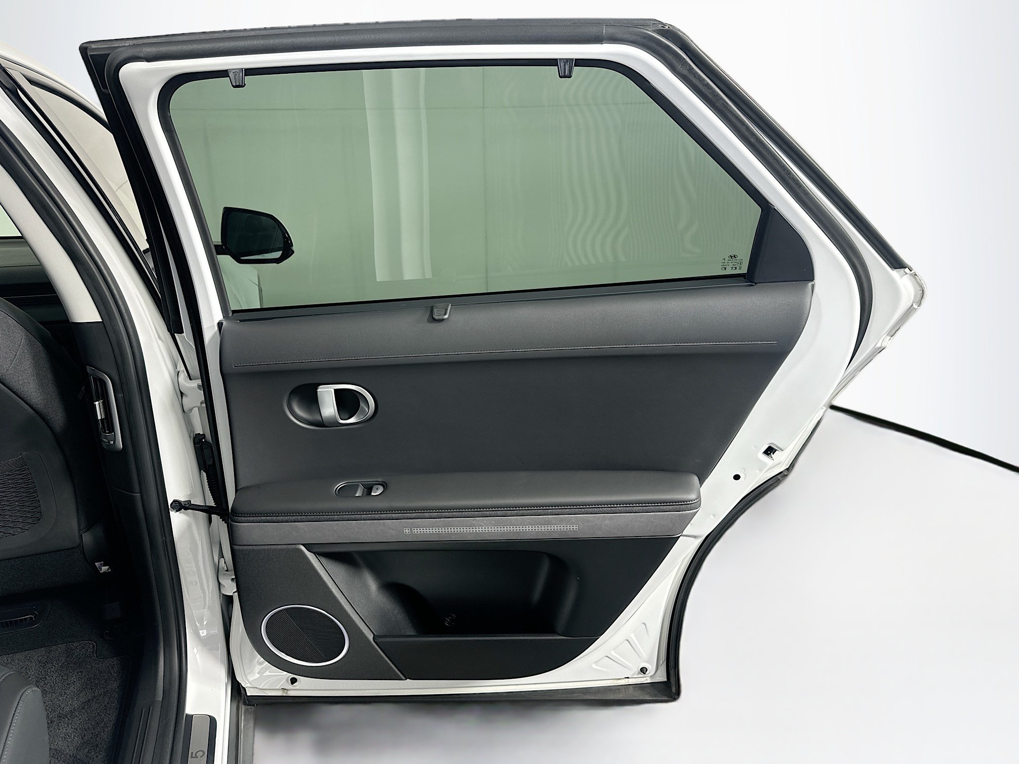 Used 2024 Hyundai Ioniq 5 Limited RWD image 30