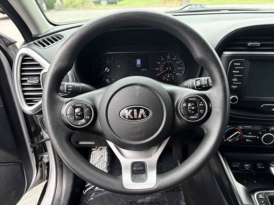 Used 2020 Kia Soul S FWD image 17