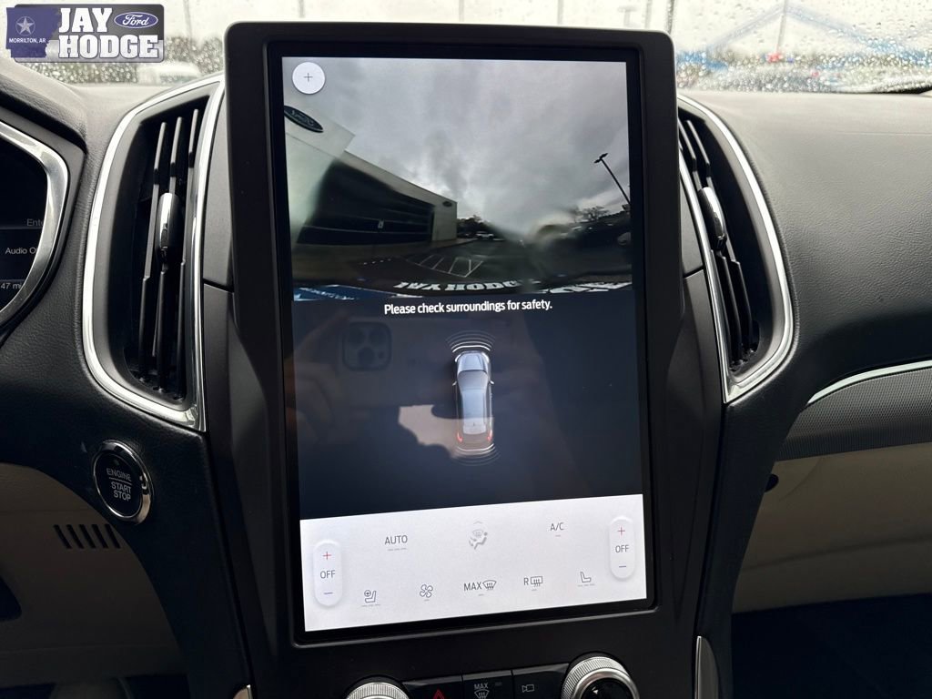 Used 2021 Ford Edge Titanium image 23