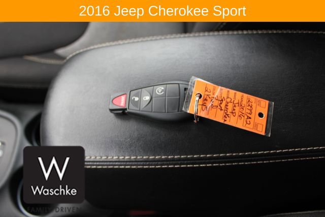 Used 2016 Jeep Cherokee Sport w/ Cold Weather Group image 47