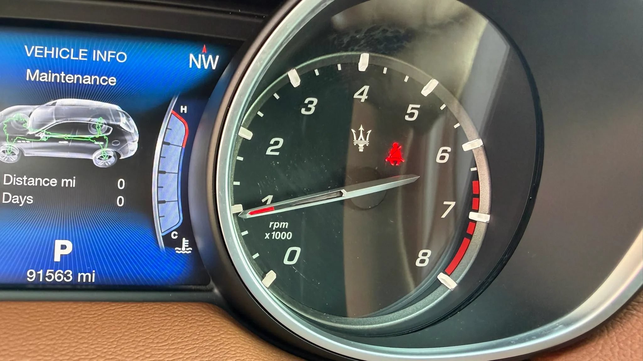 Used 2017 Maserati Levante AWD/4WD image 26