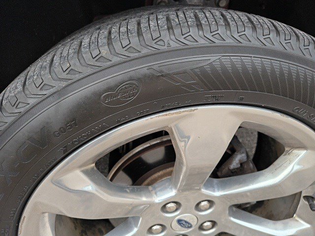 Used 2020 Ford Explorer Platinum w/ Premium Technology Package image 9