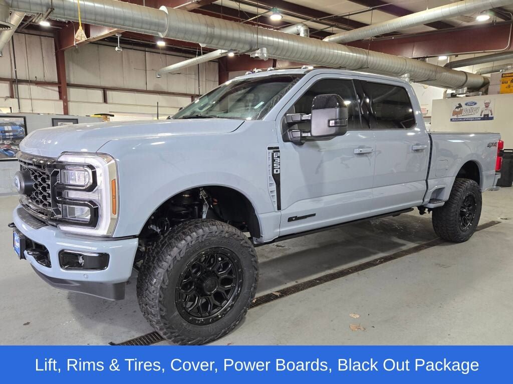 New 2026 Ford F350 Lariat w/ Black Appearance Package image 5