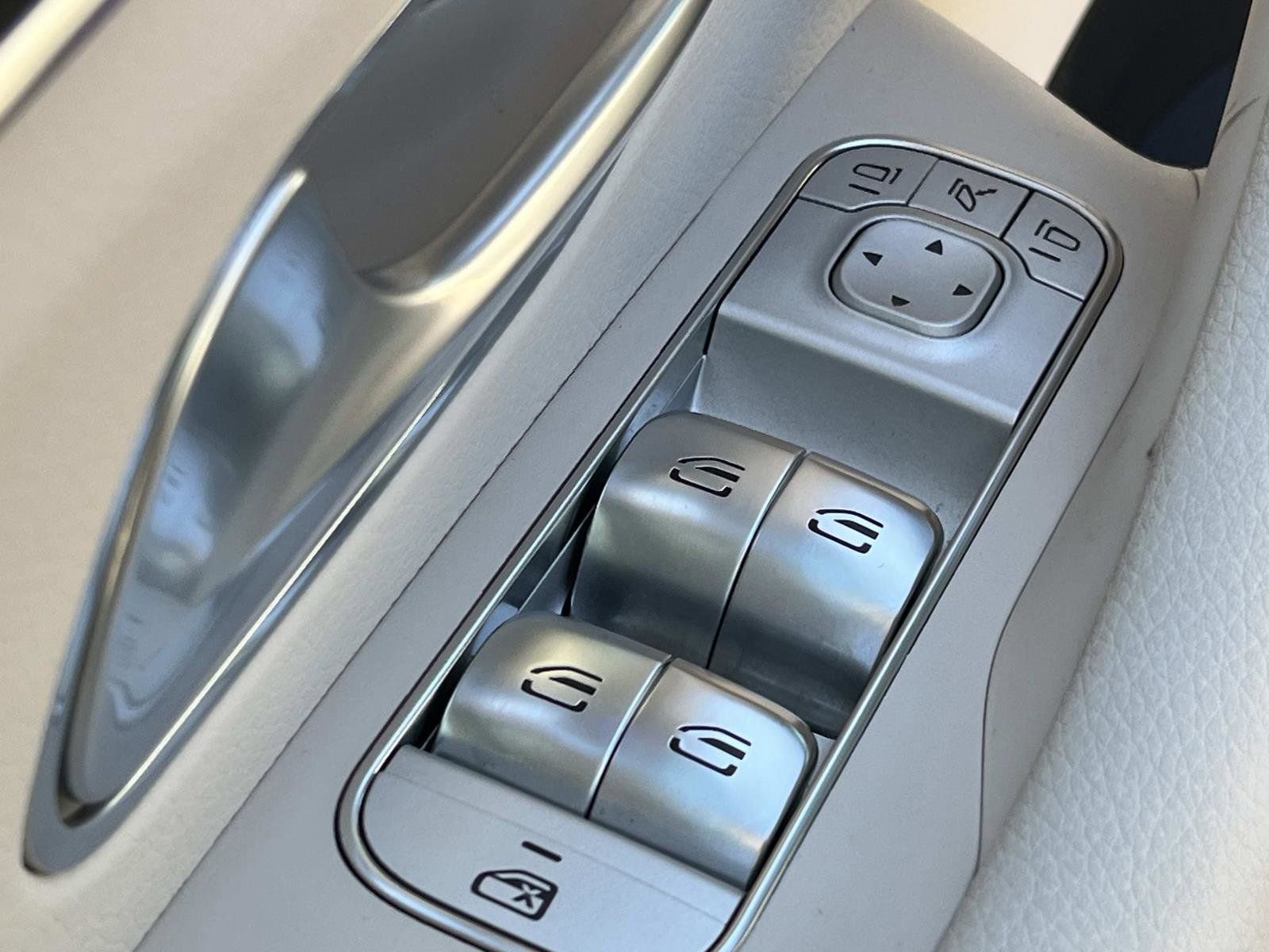 Certified 2025 Mercedes-Benz GLE 350 4MATIC image 19