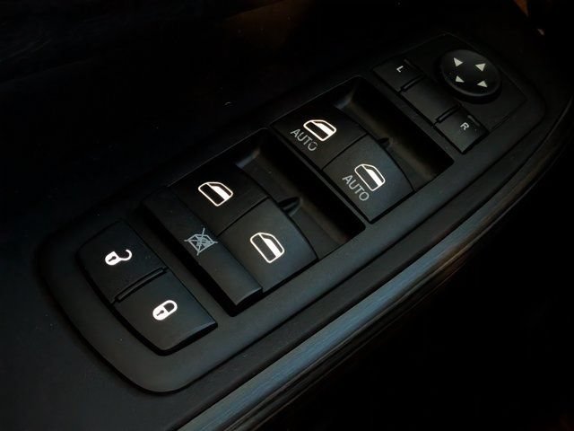 Used 2014 Jeep Cherokee Limited w/ Technology Group FWD image 22