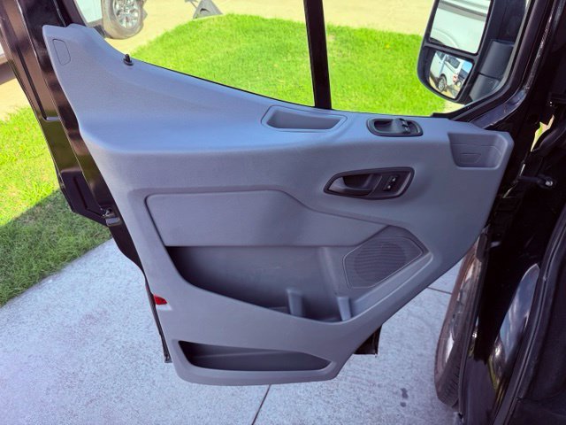 Used 2019 Ford Transit 150 XL RWD image 10