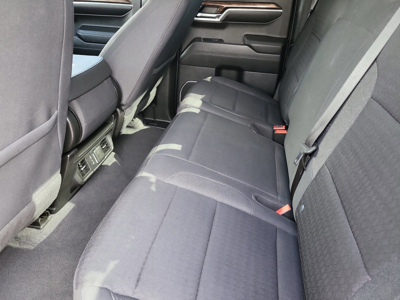 Used 2023 GMC Sierra 1500 SLE image 18