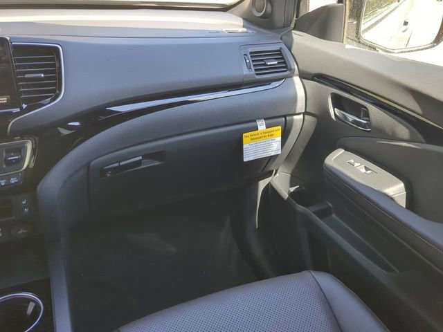 New 2026 Honda Ridgeline Black Edition image 16