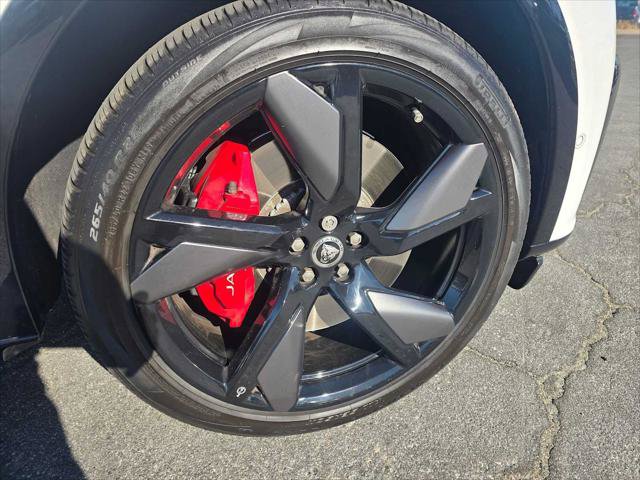 Used 2024 Jaguar F-PACE SVR AWD/4WD image 9