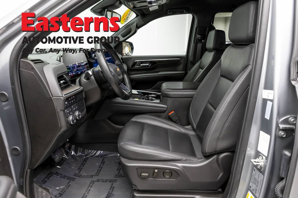 Used 2025 Chevrolet Tahoe LT AWD/4WD image 14