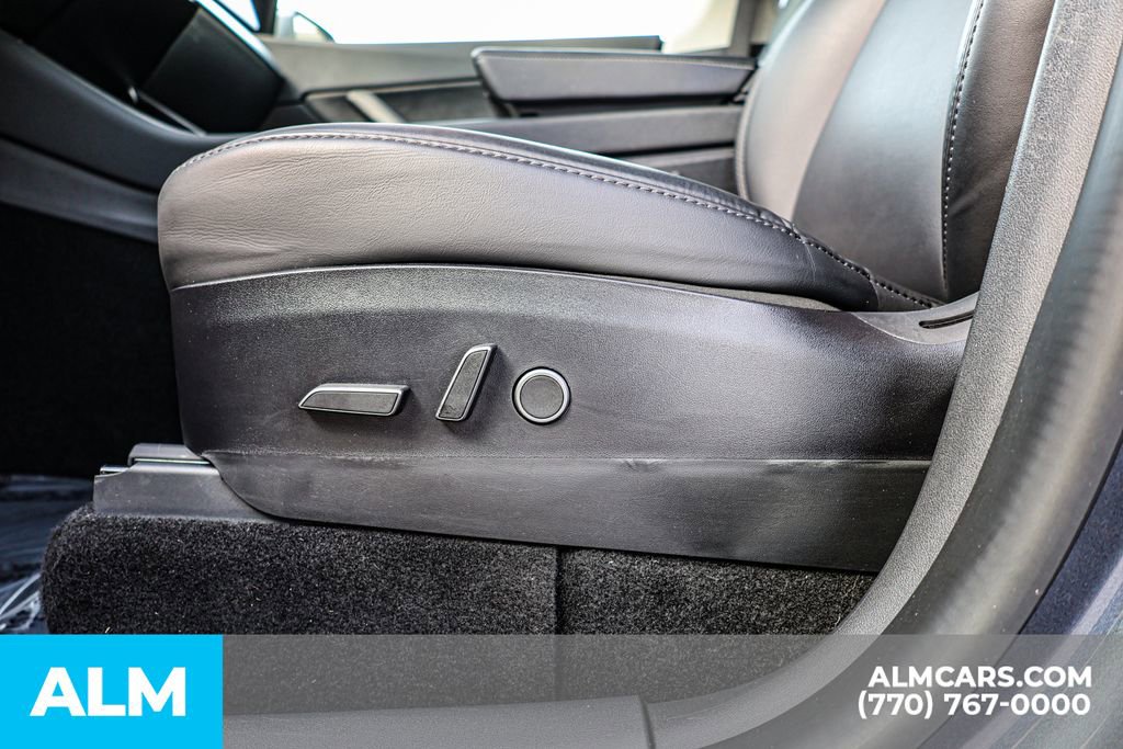 Used 2021 Tesla Model Y Long Range image 25