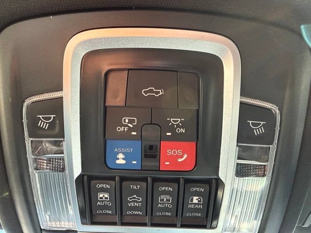 Used 2023 RAM 1500 Limited w/ Body Color Bumper Group AWD/4WD image 38