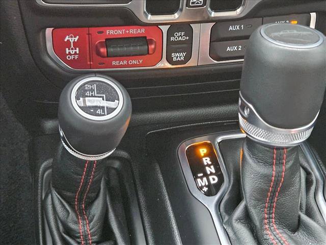 Used 2022 Jeep Gladiator Rubicon w/ Cold Weather Group AWD/4WD image 13