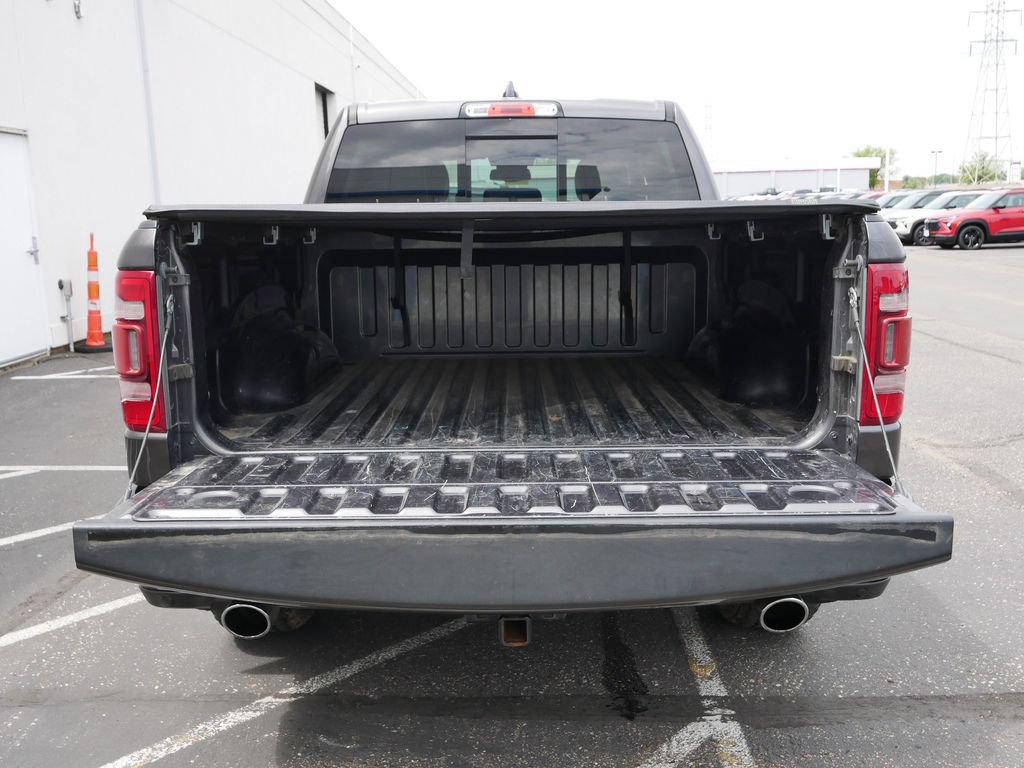 Used 2019 RAM 1500 Laramie w/ Sport Appearance Package AWD/4WD image 7