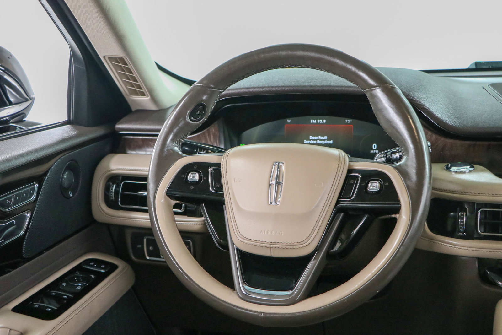 Used 2021 Lincoln Aviator Reserve w/ Equipment Group 201A AWD/4WD image 12
