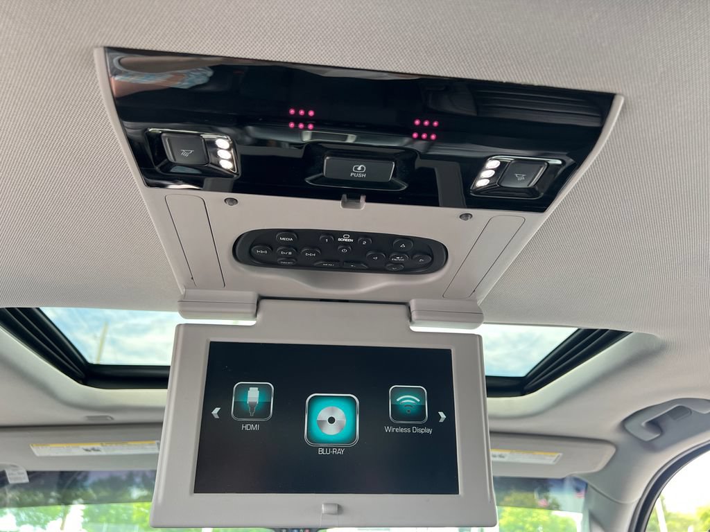 Used 2019 GMC Yukon XL Denali w/ Denali Ultimate Package AWD/4WD image 16