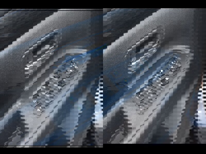 Used 2017 Mitsubishi Outlander SEL image 18