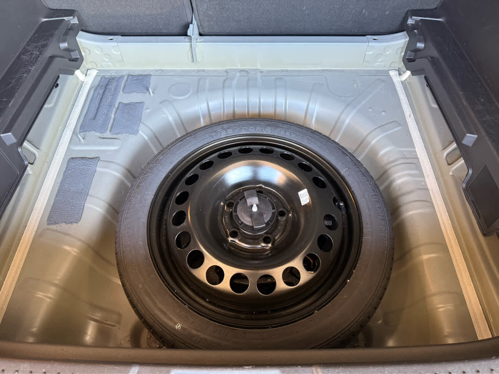 Used 2025 Chevrolet Trax LT w/ Driver Confidence Package image 22