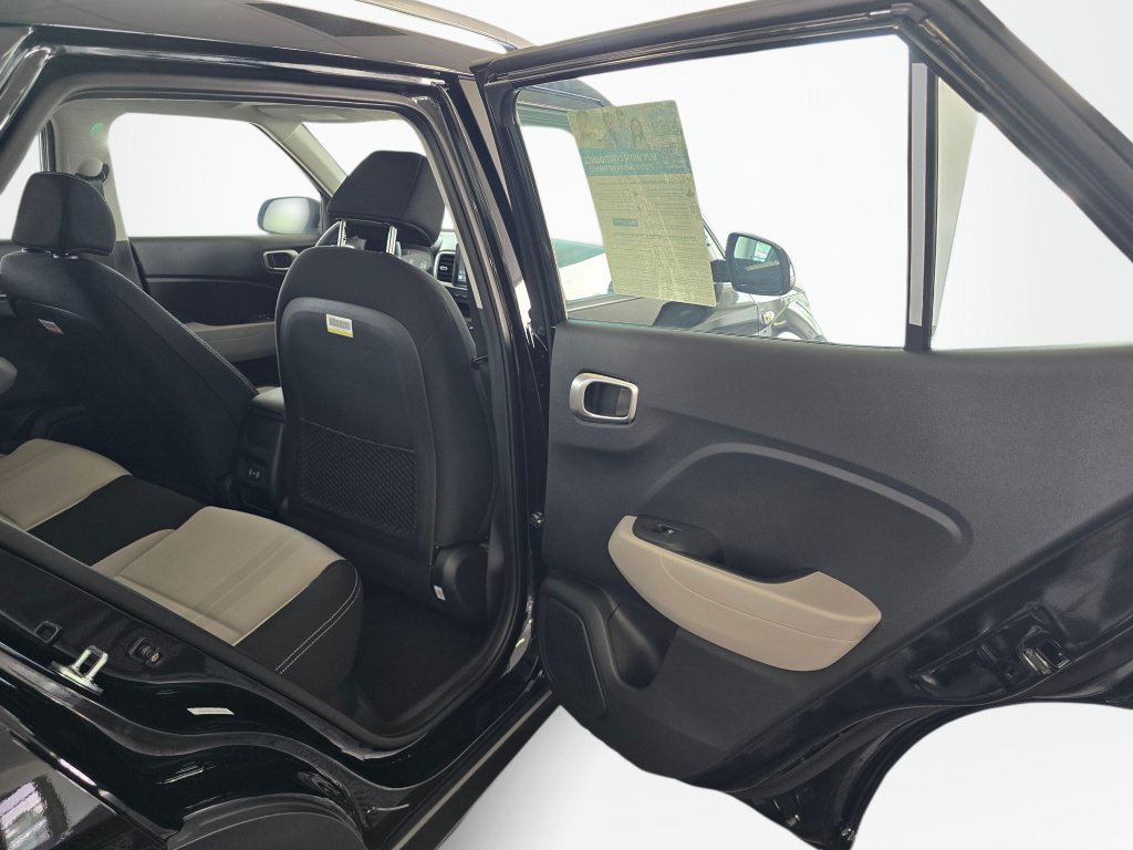 New 2026 Hyundai Venue SEL FWD image 35