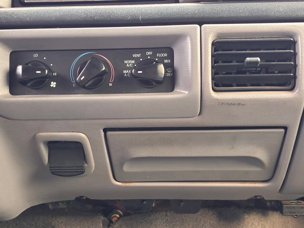 Used 1997 Ford F250 4x4 SuperCab Heavy Duty image 31