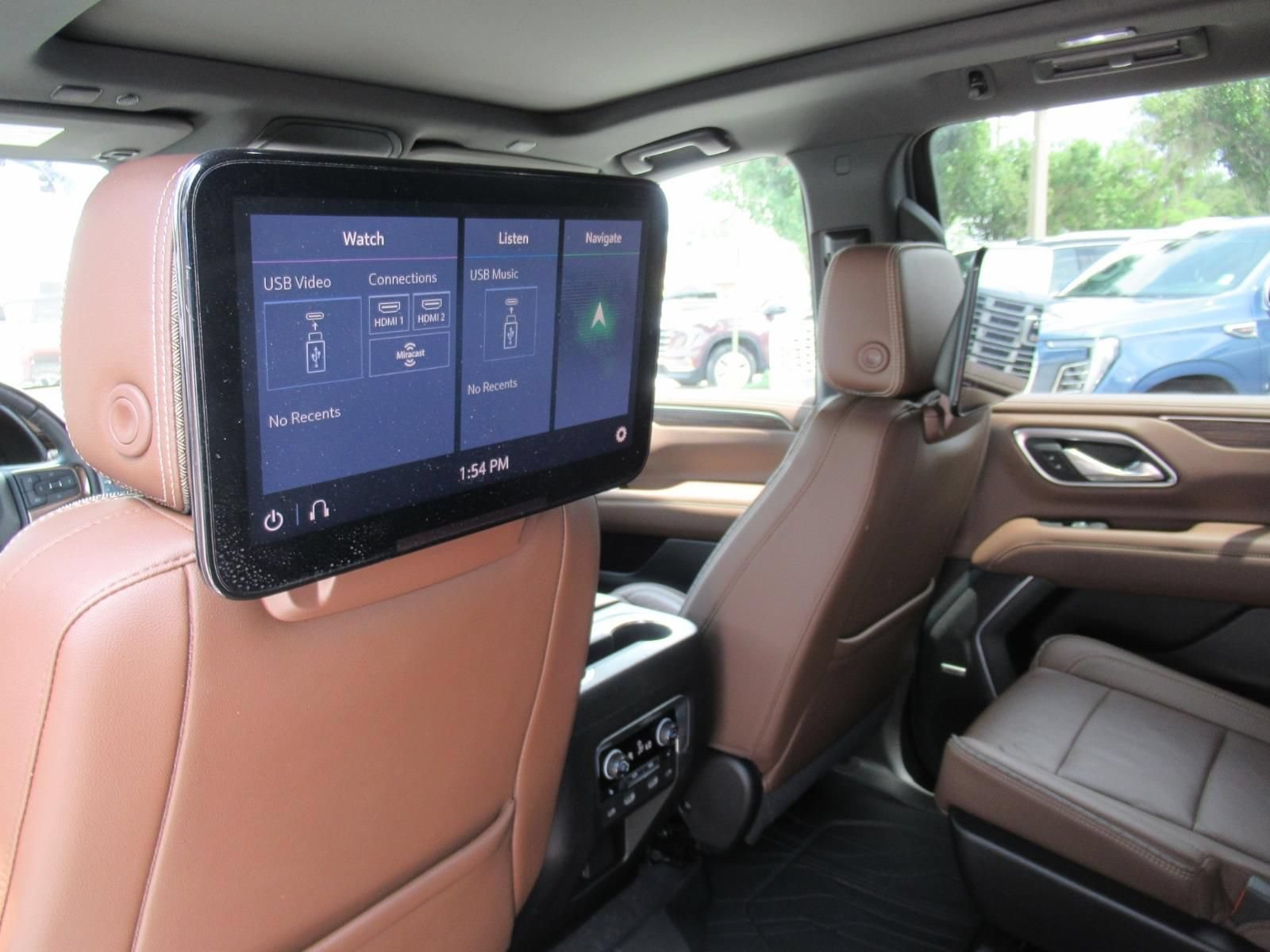 Used 2021 Chevrolet Tahoe High Country w/ Premium Package AWD/4WD image 17