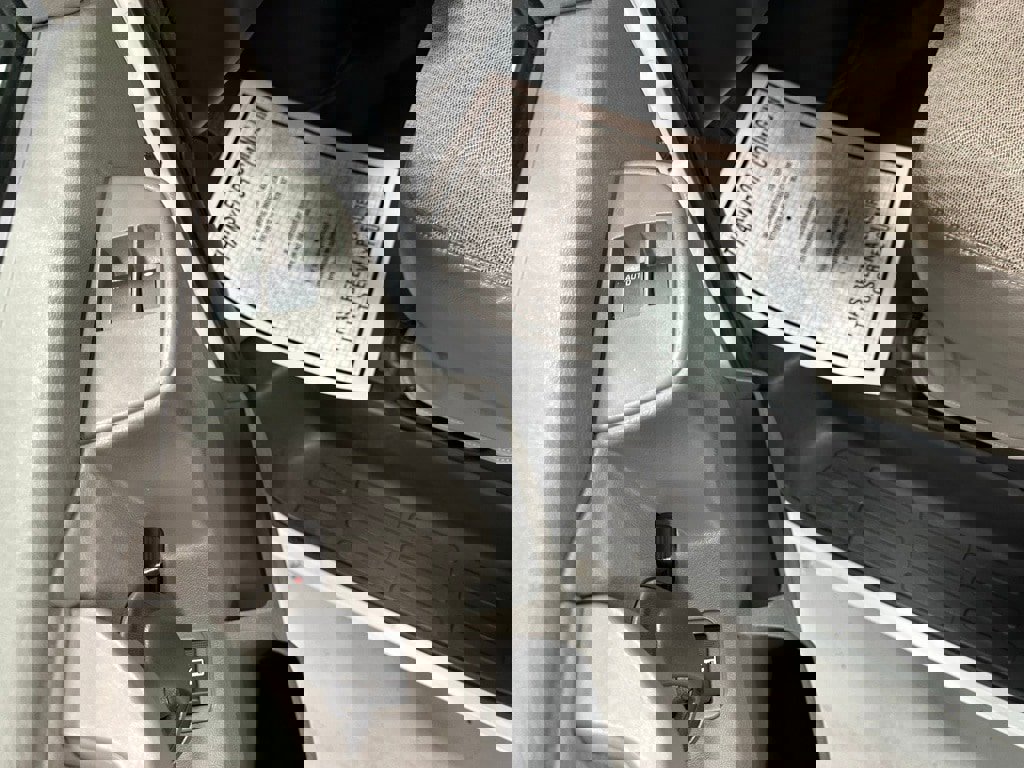 Used 2022 Chevrolet Express 3500 w/ Power Convenience Package image 9