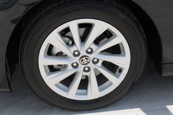 Certified 2024 Toyota Camry LE FWD image 9