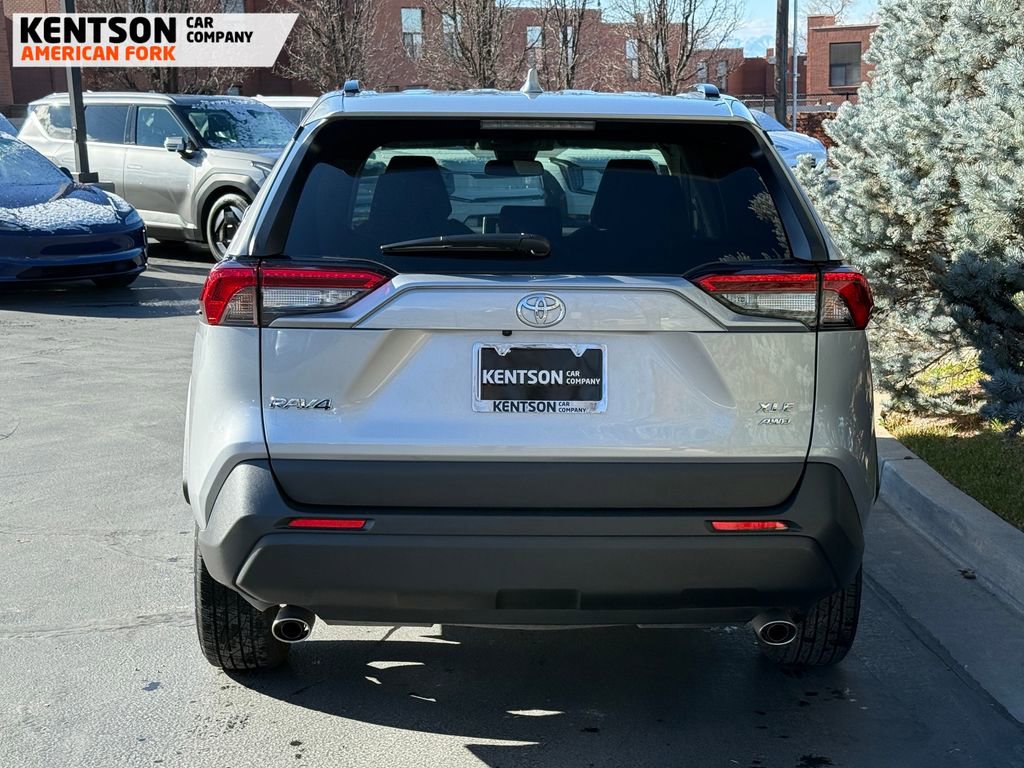 Used 2025 Toyota RAV4 XLE image 6