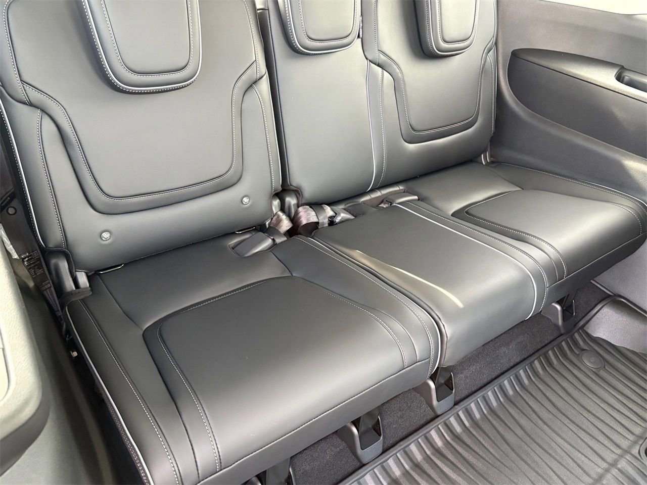 New 2026 INFINITI QX80 Luxe RWD image 15