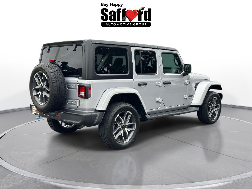 Used 2024 Jeep Wrangler Unlimited w/ Convenience Group AWD/4WD image 9