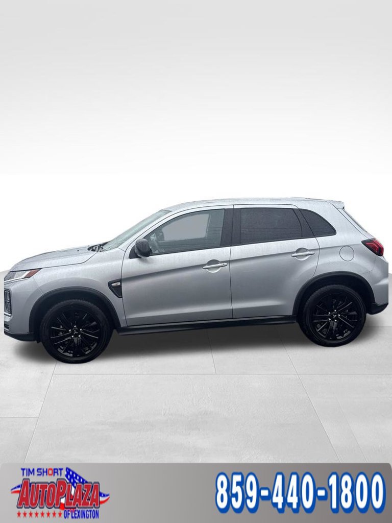 Used 2026 Mitsubishi Outlander Sport LE AWD/4WD image 2