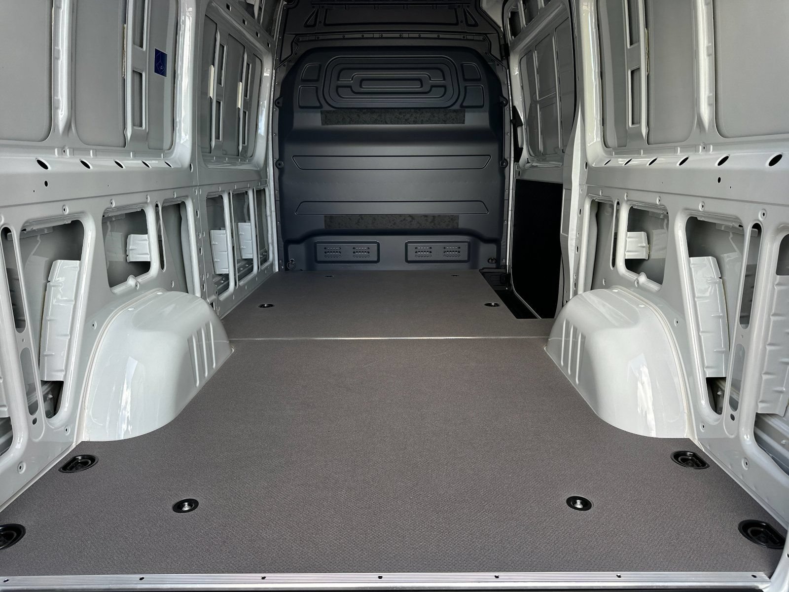 New 2025 Mercedes-Benz Sprinter 2500 image 14