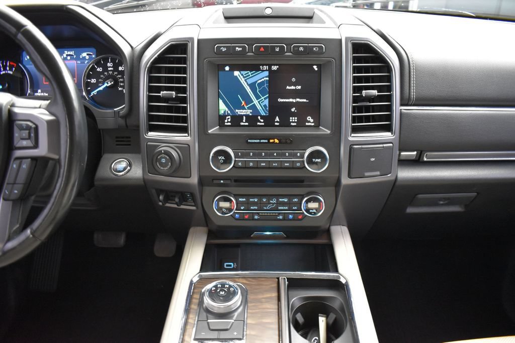 Used 2018 Ford Expedition Platinum AWD/4WD image 19
