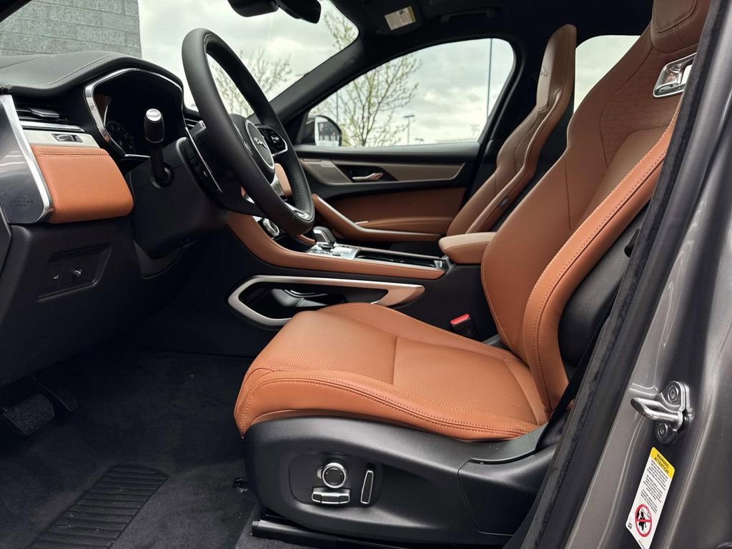 New 2026 Jaguar F-PACE R-Dynamic S AWD/4WD image 19