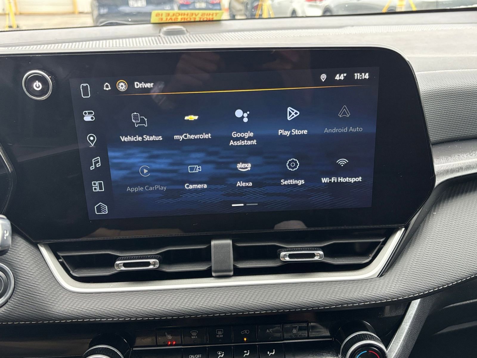 Used 2025 Chevrolet Equinox LT image 18