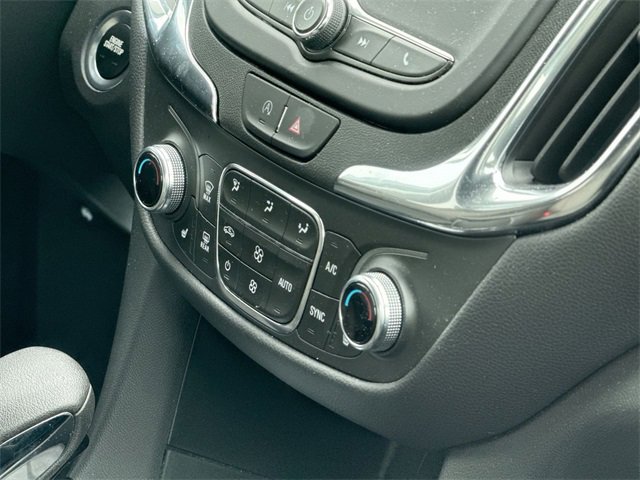 Used 2022 Chevrolet Equinox LT image 12