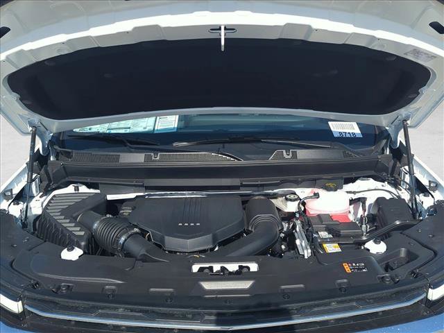 New 2026 Chevrolet Traverse LT w/ Sun and Wheel Package FWD image 17