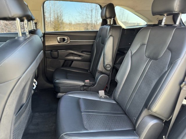 Used 2022 Kia Sorento X-Line EX image 18