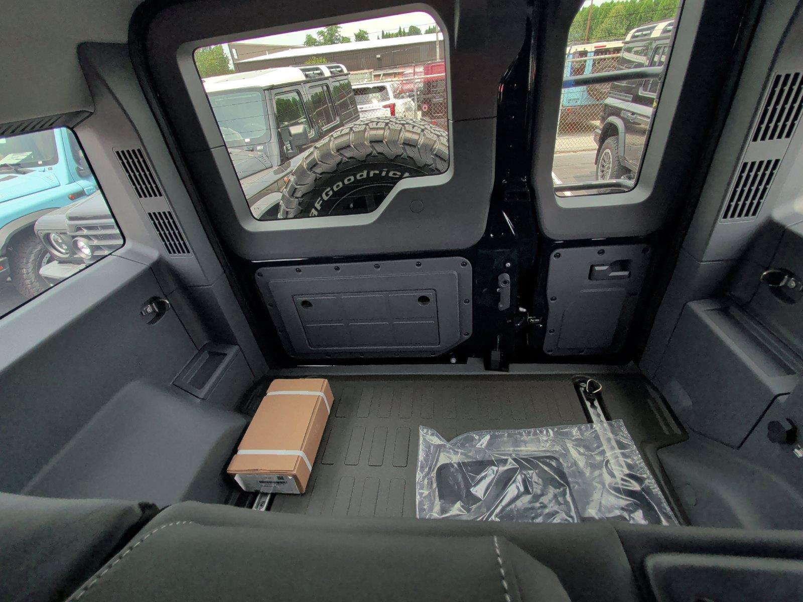 New 2025 INEOS Grenadier Station Wagon AWD/4WD image 37