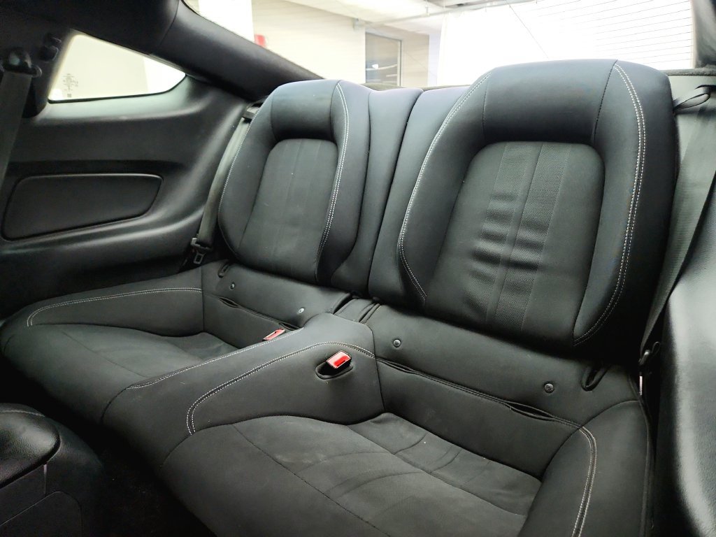 Used 2019 Ford Mustang Coupe RWD image 22