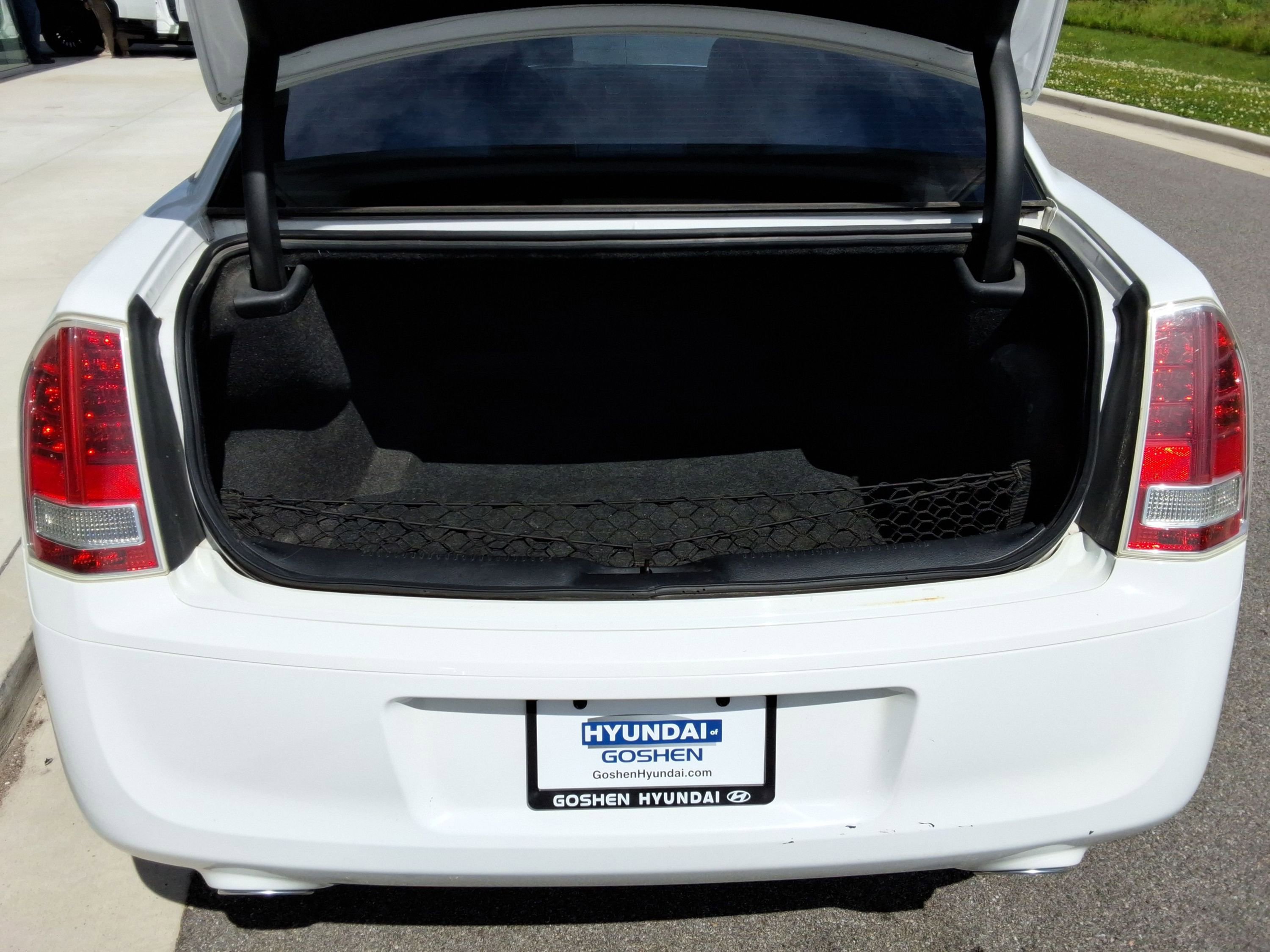 Used 2014 Chrysler 300 S AWD/4WD image 33