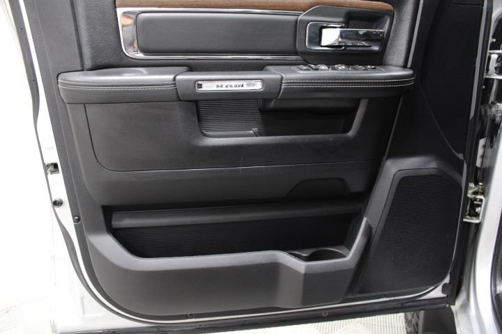 Used 2017 RAM 2500 Laramie w/ Convenience Group AWD/4WD image 16