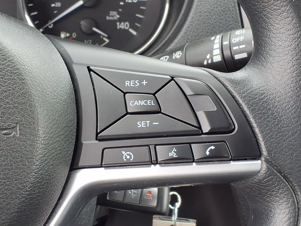 Used 2019 Nissan Rogue S AWD/4WD image 23