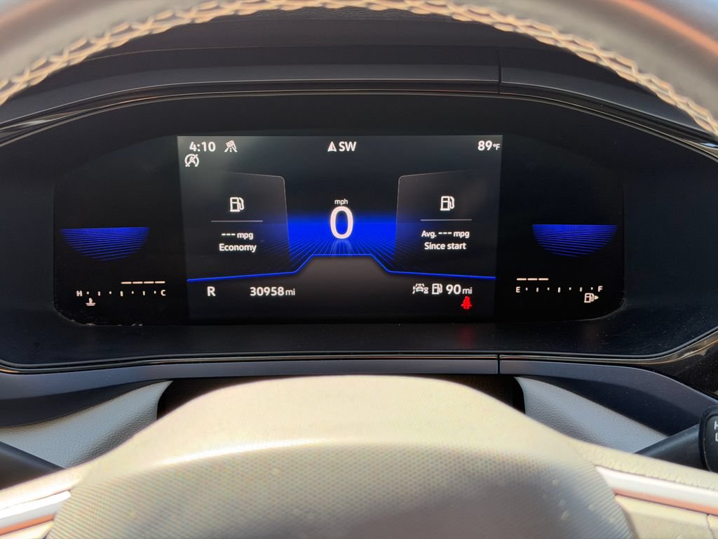 Certified 2022 Volkswagen Taos SE FWD image 15